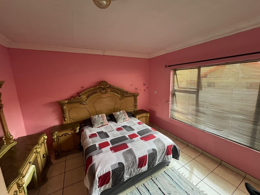 4 Bedroom Property for Sale in Bodorp North West